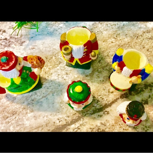 Vintage 80’s Miniature Resin Durable Toy Soldier Collector Tea set, Christmas. - Picture 7 of 9